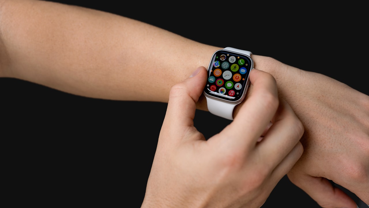 The Advantages of Elastic Wristbands